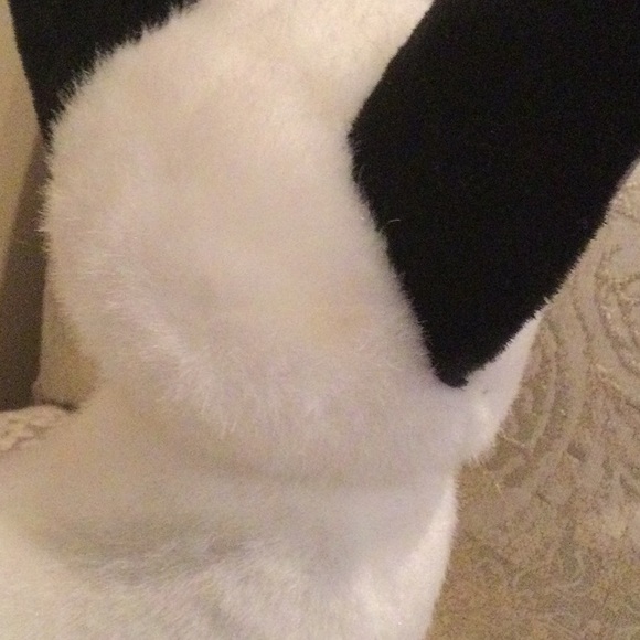 “Zia” Stuffed Siamese Cat - Picture 5 of 6